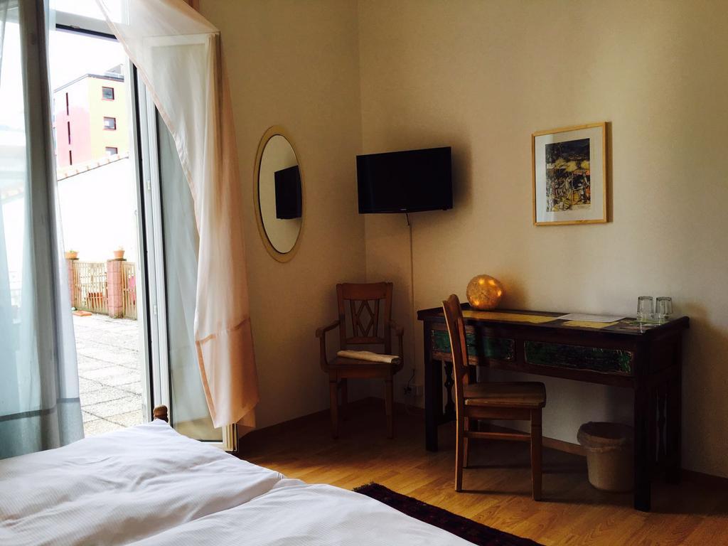 Bottega Del Vino Guesthouse ロカルノ エクステリア 写真